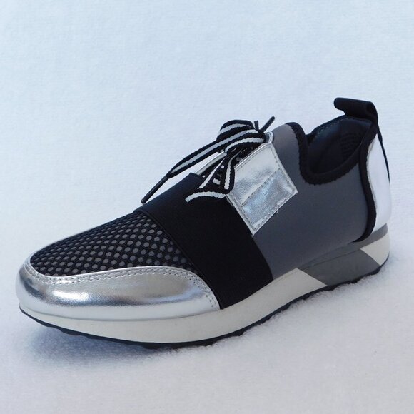 W390 Material Girl Women's Annya Jogger Sneakers - Picture 2 of 5